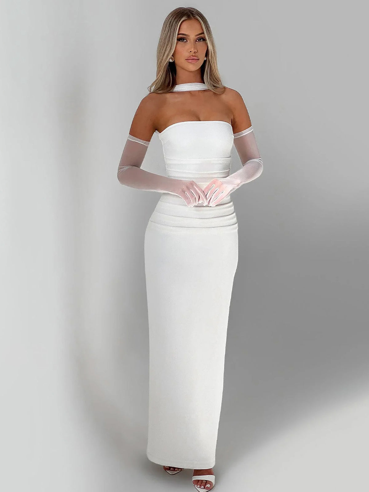 Elegant strapless dress