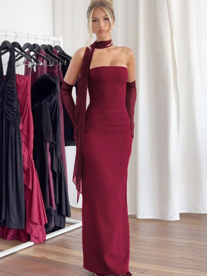 Elegant strapless dress