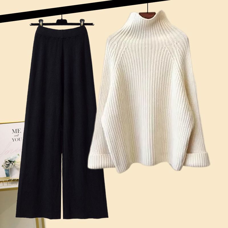 Plus-size women's fall/winter suits